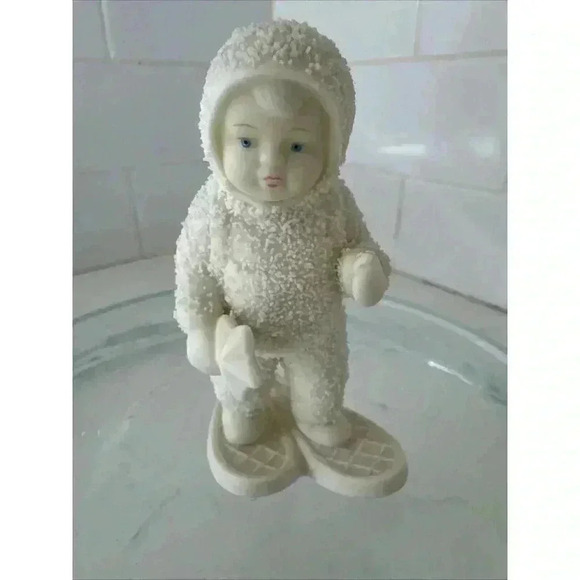 Snowbabies by Department 56 "A Special Delivery" Bisque Holiday Decor (1994) - Picture 8 of 11